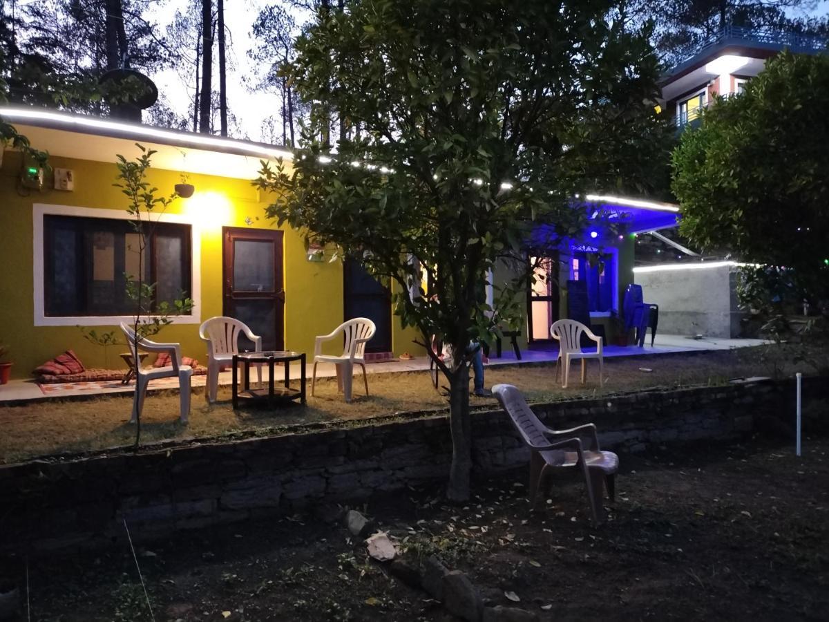 ホテル Le Jardin アルモラ エクステリア 写真
